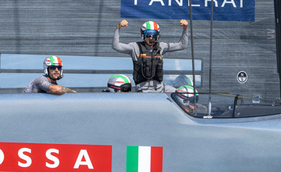 AC'37: INEOS Britannia и Luna Rossa в финале