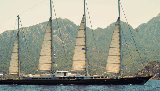 Phocea (экс-Club Mediterranee) была самой большой парусной яхтой в мире до 2004 года